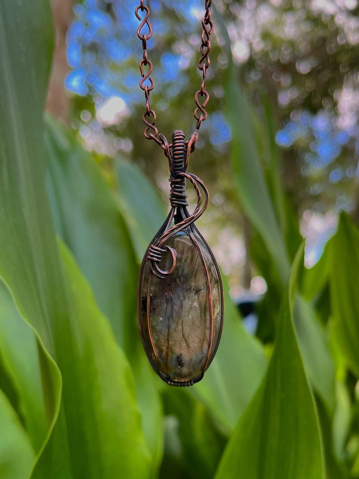 Labradorite Swirl Pendant